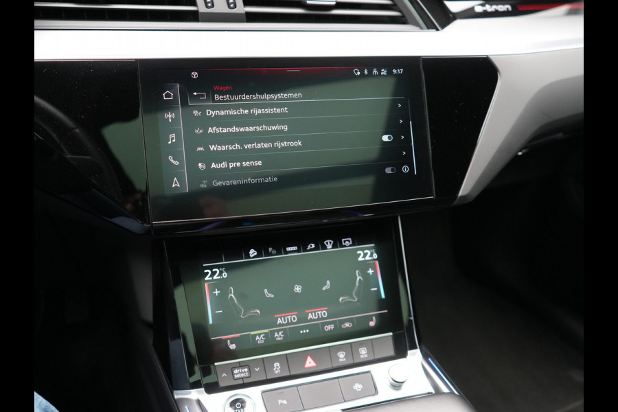 Audi e-tron 50 Quattro 2x S Line 313pk Dealer O.H INCL BTW | Luchtvering | Panodak | Head Up | Adaptive Cruise | Sfeerverlichting | Lederen Sportstoelen Verwarmd | Keyless | Navigatie | 20"L.M | DAB | Virtual |