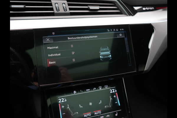 Audi e-tron 50 Quattro 2x S Line 313pk Dealer O.H INCL BTW | Luchtvering | Panodak | Head Up | Adaptive Cruise | Sfeerverlichting | Lederen Sportstoelen Verwarmd | Keyless | Navigatie | 20"L.M | DAB | Virtual |