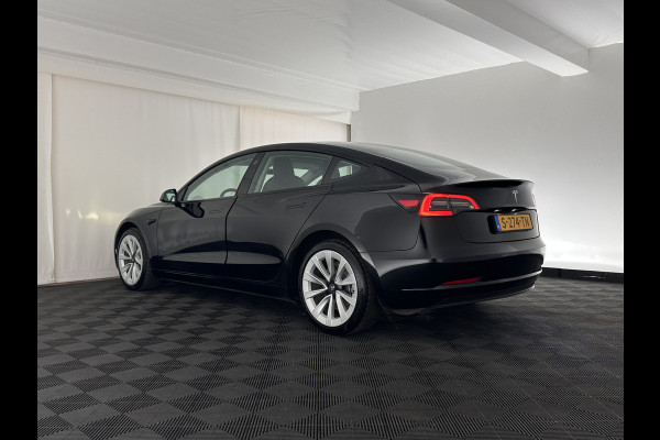 Tesla Model 3 Standard RWD Plus 60 kWh [ 3-Fase ] {SOH-91%} (INCL-BTW) Aut. *PANO | AUTOPILOT | LEATHER | KEYLESS | FULL-LED | MEMORY-PACK | TOPVIEW | DAB | CARPLAY | DIGI-COCKPIT | LANE-ASSIST | COMFORTSEATS | 19"ALU*