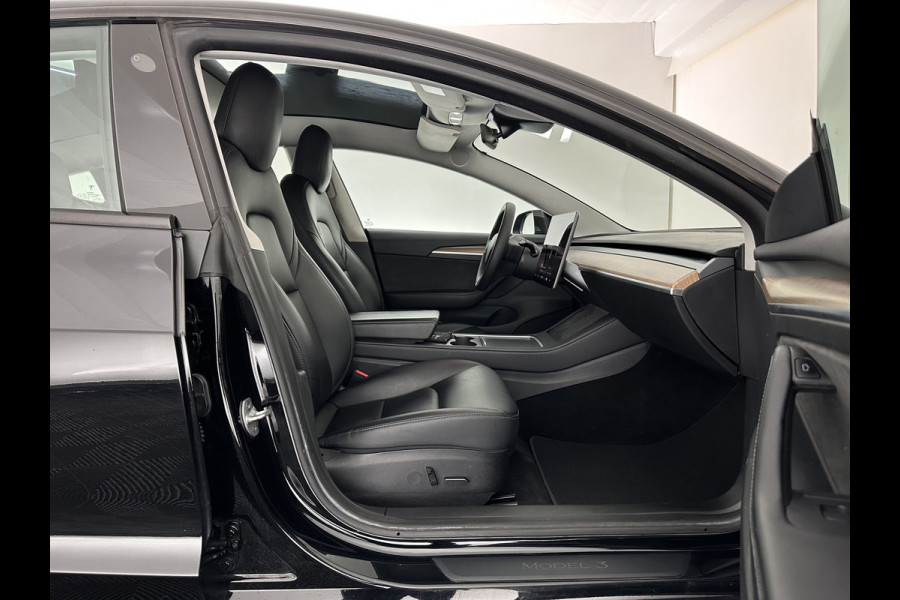 Tesla Model 3 Standard RWD Plus 60 kWh [ 3-Fase ] {SOH-91%} (INCL-BTW) Aut. *PANO | AUTOPILOT | LEATHER | KEYLESS | FULL-LED | MEMORY-PACK | TOPVIEW | DAB | CARPLAY | DIGI-COCKPIT | LANE-ASSIST | COMFORTSEATS | 19"ALU*