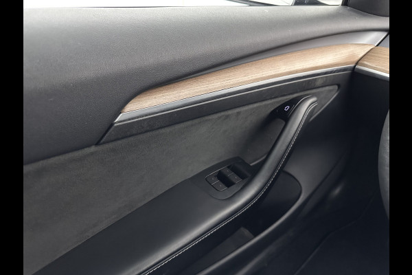 Tesla Model 3 Standard RWD Plus 60 kWh [ 3-Fase ] {SOH-91%} (INCL-BTW) Aut. *PANO | AUTOPILOT | LEATHER | KEYLESS | FULL-LED | MEMORY-PACK | TOPVIEW | DAB | CARPLAY | DIGI-COCKPIT | LANE-ASSIST | COMFORTSEATS | 19"ALU*