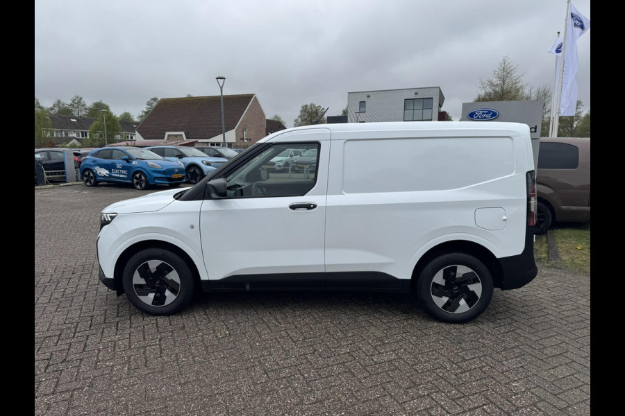 Ford E-Transit Courier Trend 44 kWh 136pk Trekhaak | LED Laadruimte verlichting | Laadvloerbescherming Rubber | Reserveband