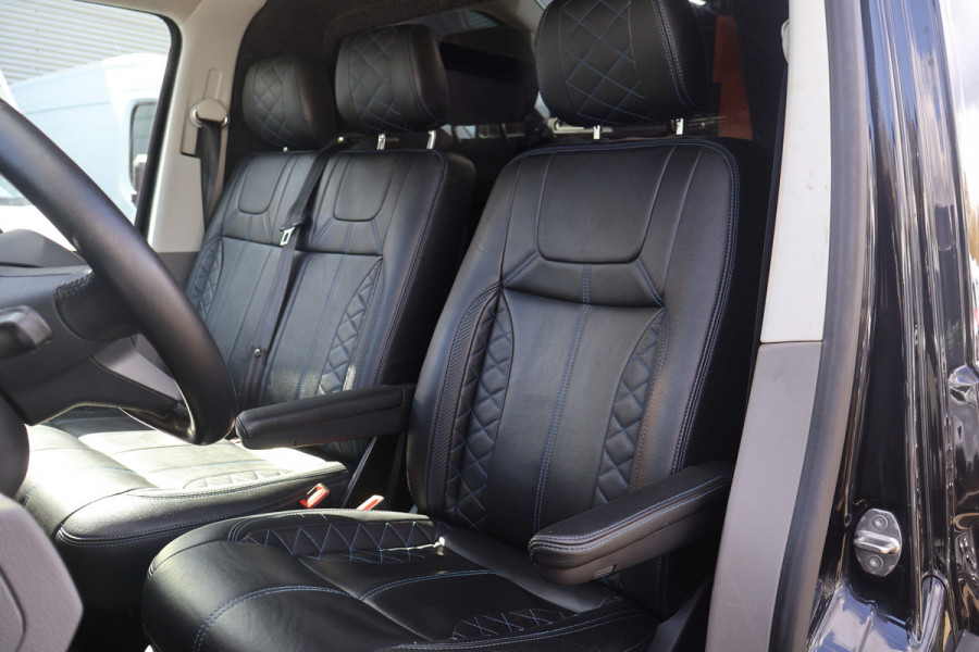 Volkswagen Transporter 2.0 TDI 150pk Bulli Black Edition Leer Led