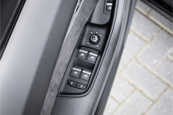 Audi Q7 55 TFSI e quattro Pro Line - S Line | Panorama | RS Seats | Luchtvering | Stoelkoeling & Massage