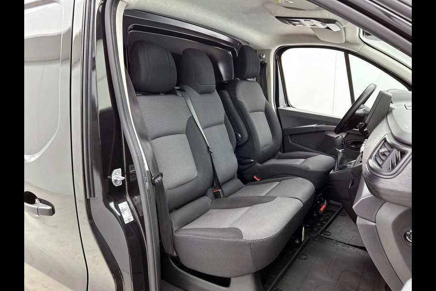 Renault Trafic 2.0 Blue dCi 150 EDC T30 L2H1 Advance Automaat Renault Trafic 2.0 Blue dCi 150 EDC T30 L2H1 Advance | Navigatie | Airco | Lichtmetalen velgen | Betimmering | Trekhaak | Camera | Parkeer sensoren | Dab