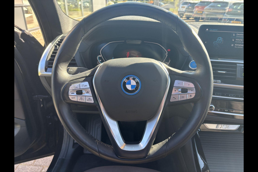 BMW iX3 High Executive 80 kWh | Panoramdak | Leder | Head up Display | Harman Kardon | Geheugenstoelen | Adaptive cruise control