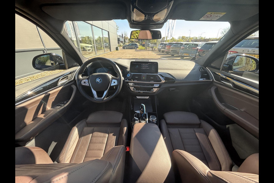 BMW iX3 High Executive 80 kWh | Panoramdak | Leder | Head up Display | Harman Kardon | Geheugenstoelen | Adaptive cruise control