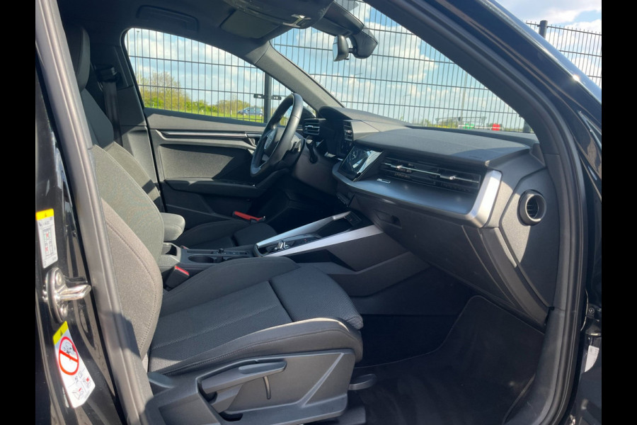 Audi A3 Sportback 30 TFSI Advanced edition | 1ste Eigenaar| Carplay | Navi |