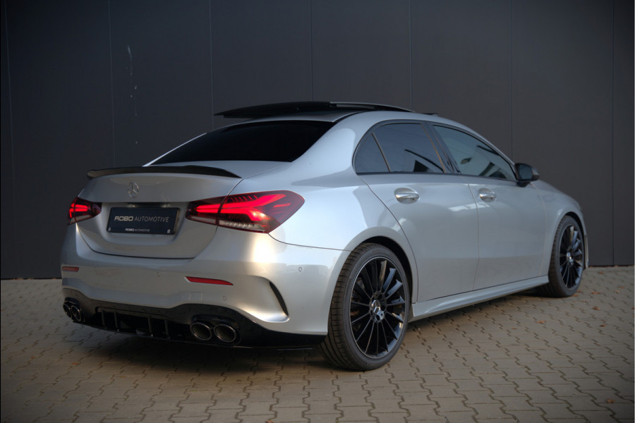 Mercedes-Benz A-Klasse 180 Business Solution AMG | Panoramadak | Stoelverwarming | Camera | Navigatie | Apple Carplay | Keyless | Cruise Control | DAB |