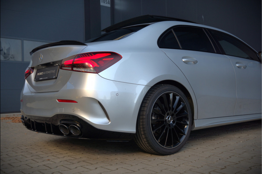 Mercedes-Benz A-Klasse 180 Business Solution AMG | Panoramadak | Stoelverwarming | Camera | Navigatie | Apple Carplay | Keyless | Cruise Control | DAB |