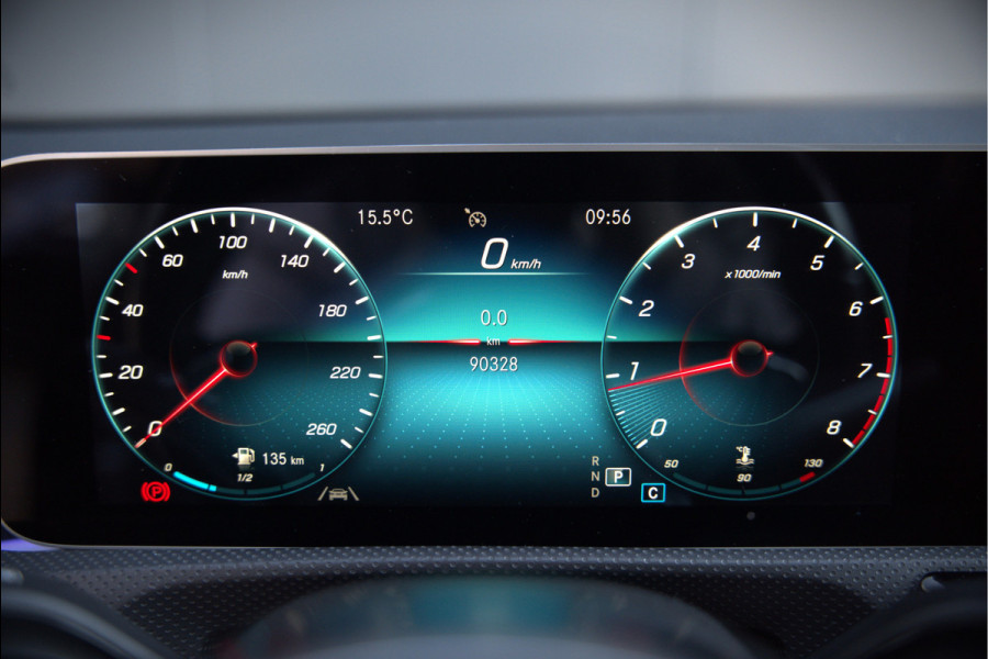 Mercedes-Benz CLA-Klasse Shooting Brake 180 Premium Plus AMG | Stoelverwarming | Parkeersensoren | Navigatie | Cruise Control | Keyless | Ambiance Verlichting | Climate Control