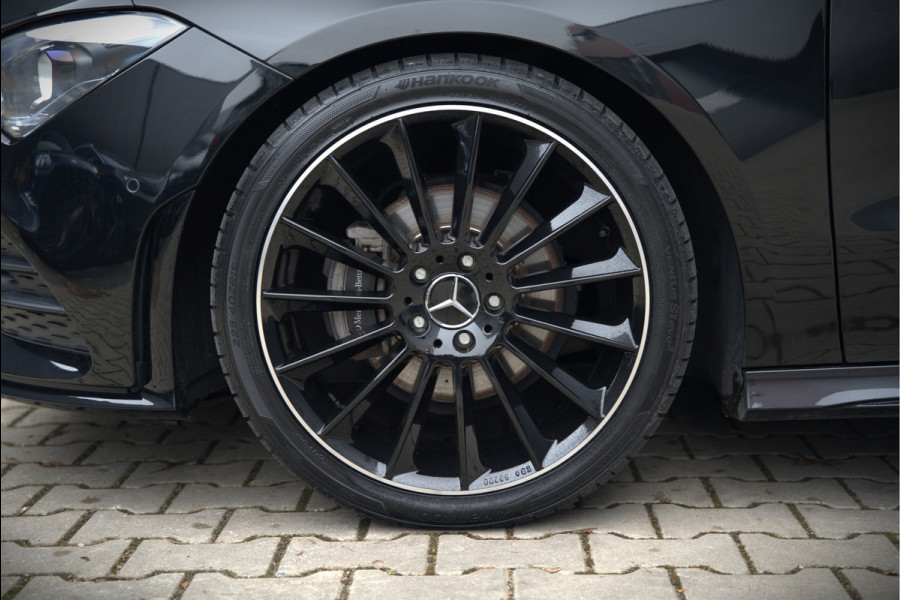 Mercedes-Benz CLA-Klasse Shooting Brake 180 Premium Plus AMG | Stoelverwarming | Parkeersensoren | Navigatie | Cruise Control | Keyless | Ambiance Verlichting | Climate Control