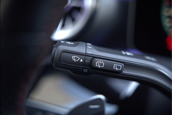 Mercedes-Benz CLA-Klasse Shooting Brake 180 Premium Plus AMG | Stoelverwarming | Parkeersensoren | Navigatie | Cruise Control | Keyless | Ambiance Verlichting | Climate Control