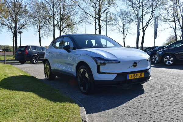 Volvo EX30 Extended Range 272PK Plus 69 kWh | ACC | Blis | H&K | Climate Pack | Camera | 19"LMV