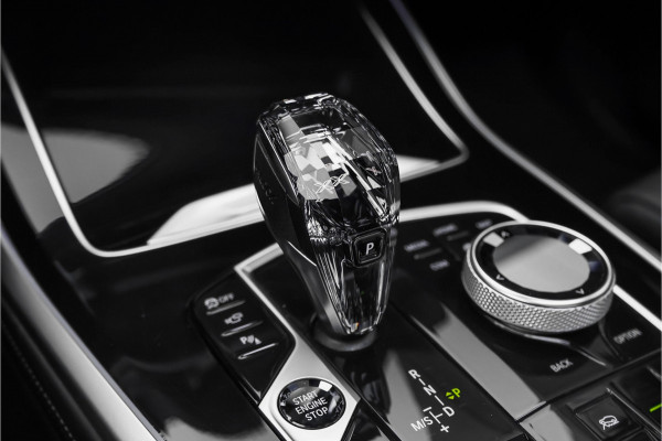 BMW X7 xDrive40i High Ex M-Sport 7P Laser B&W Pano Skylounge Trekhaak Dravit