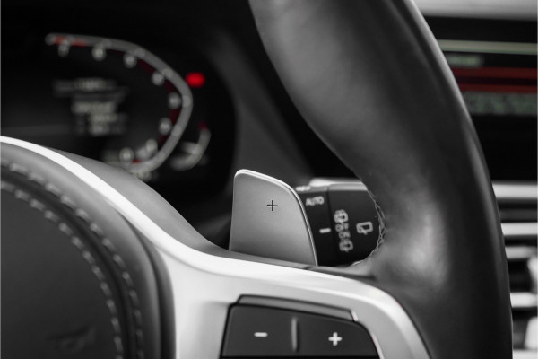 BMW X7 xDrive40i High Ex M-Sport 7P Laser B&W Pano Skylounge Trekhaak Dravit