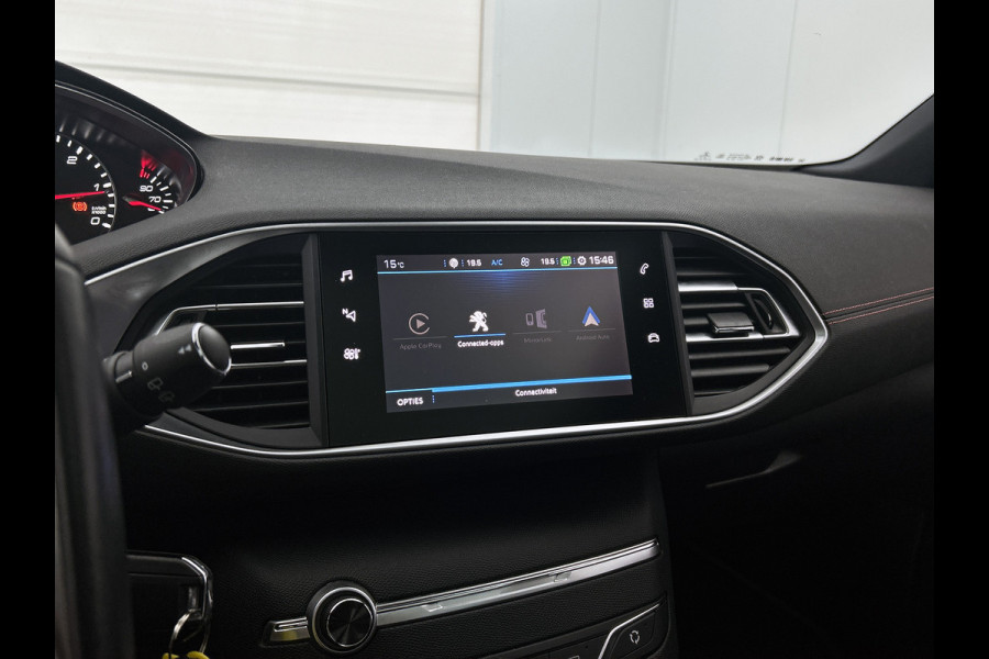 Peugeot 308 SW 1.5 HDi GT-Line *Distributie vv. bij 59.000 km* / Panoramadak / Pdc+Camera / Xenon / Navigatie / 1/2 Leder / Apk 01-2027