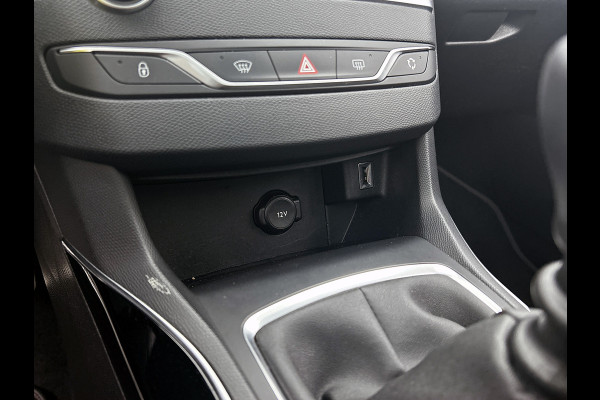 Peugeot 308 SW 1.5 HDi GT-Line *Distributie vv. bij 59.000 km* / Panoramadak / Pdc+Camera / Xenon / Navigatie / 1/2 Leder / Apk 01-2027