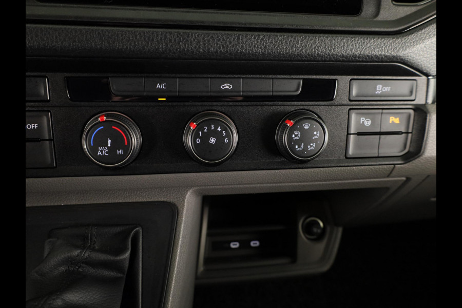 Volkswagen Crafter 35 2.0 TDI L3H3 Highline EURO VI 140 pk | Dode hoek detentie | Trekhaak | Verwarmde voorruit