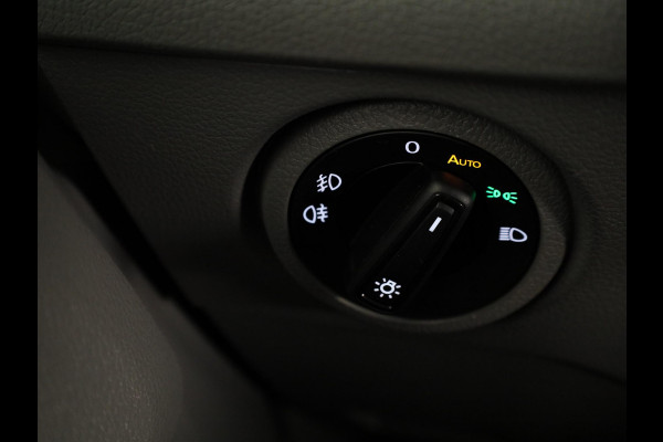 Volkswagen Crafter 35 2.0 TDI L3H3 Highline EURO VI 140 pk | Dode hoek detentie | Trekhaak | Verwarmde voorruit