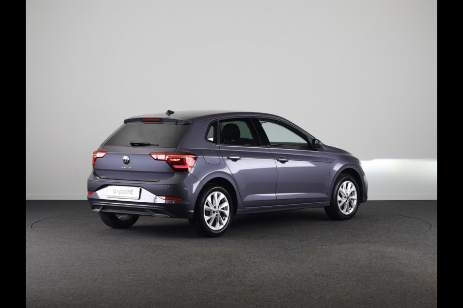 Volkswagen Polo 1.0 TSI Style 95 pk Automaat (DSG) | Navigatie  | Alcantara stoelbekleding | Parkeersensoren| Adaptieve cruise control | Stoelverwarming |