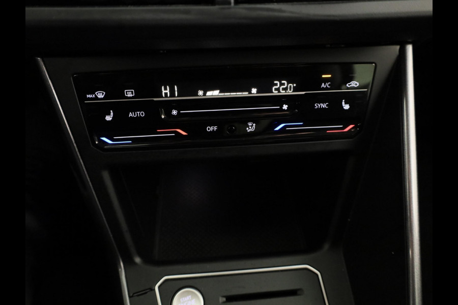 Volkswagen Polo 1.0 TSI Style 95 pk Automaat (DSG) | Navigatie  | Alcantara stoelbekleding | Parkeersensoren| Adaptieve cruise control | Stoelverwarming |