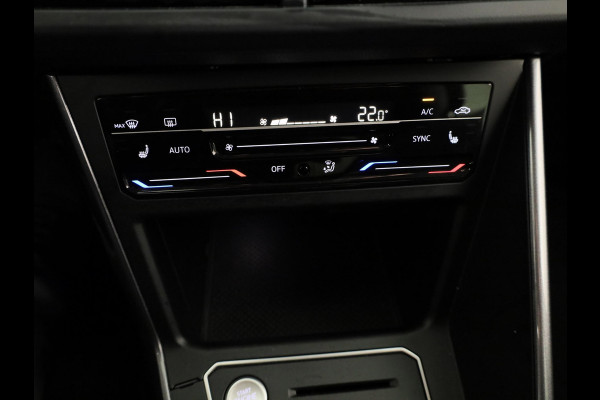 Volkswagen Polo 1.0 TSI Style 95 pk Automaat (DSG) | Navigatie  | Alcantara stoelbekleding | Parkeersensoren| Adaptieve cruise control | Stoelverwarming |
