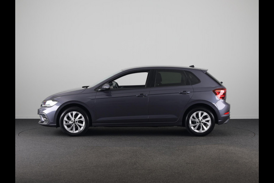 Volkswagen Polo 1.0 TSI Style 95 pk Automaat (DSG) | Navigatie  | Alcantara stoelbekleding | Parkeersensoren| Adaptieve cruise control | Stoelverwarming |