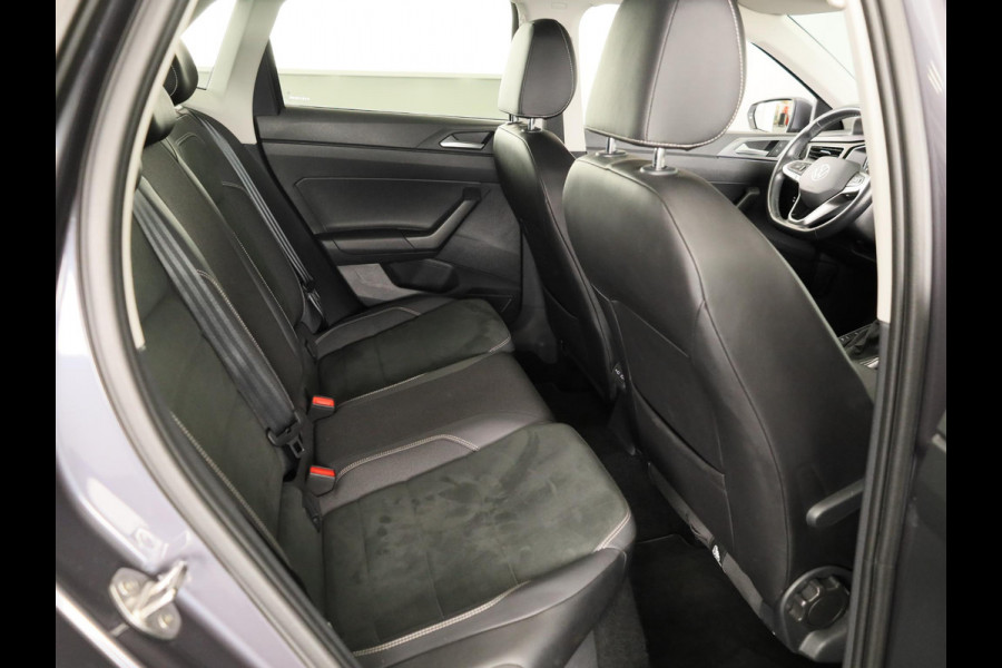 Volkswagen Polo 1.0 TSI Style 95 pk Automaat (DSG) | Navigatie  | Alcantara stoelbekleding | Parkeersensoren| Adaptieve cruise control | Stoelverwarming |
