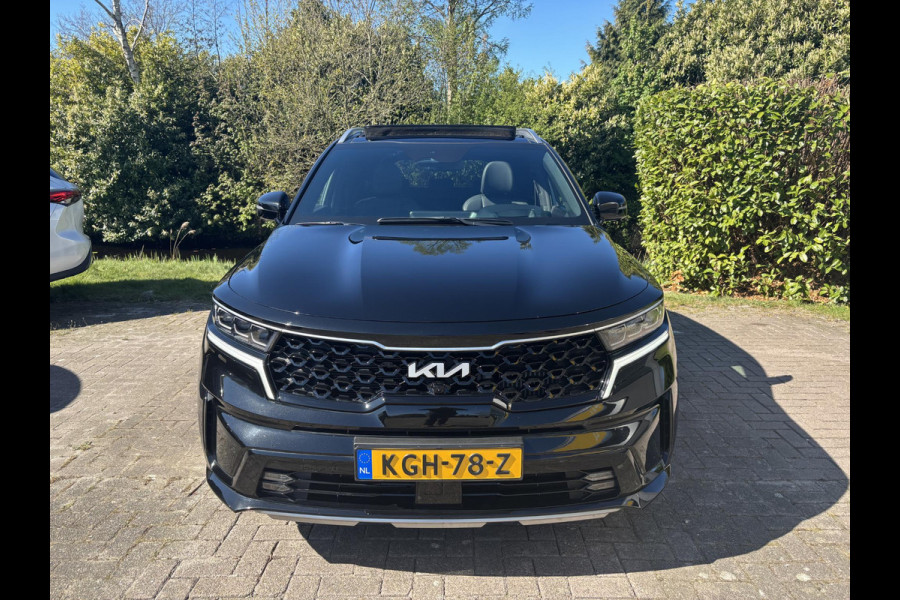Kia Sorento 1.6 T-GDI Plug-in Hybrid 4WD ExecutiveLine 5p. | Panoramadak | Vol leder | Bose audio | Geuheugenstoelen | Dealer onderhouden