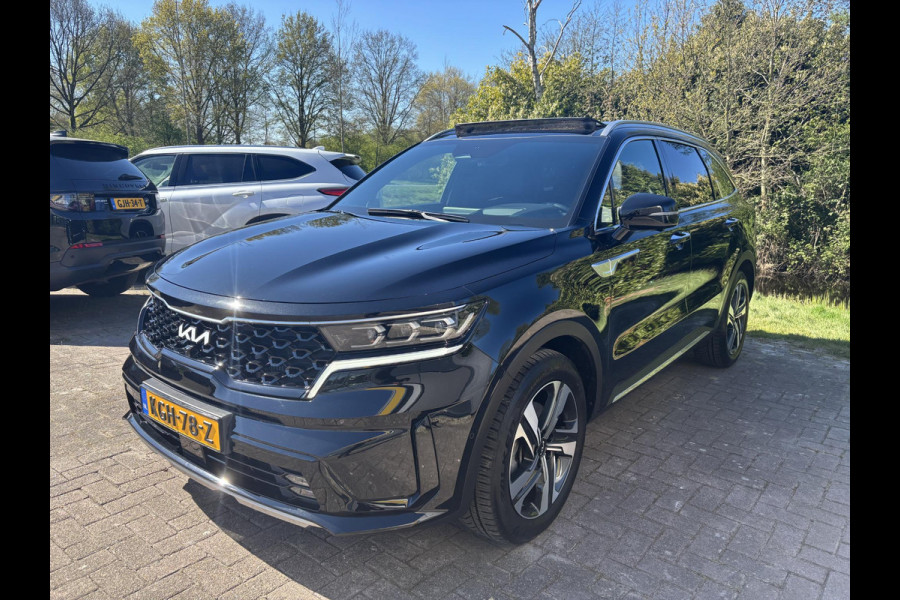 Kia Sorento 1.6 T-GDI Plug-in Hybrid 4WD ExecutiveLine 5p. | Panoramadak | Vol leder | Bose audio | Geuheugenstoelen | Dealer onderhouden
