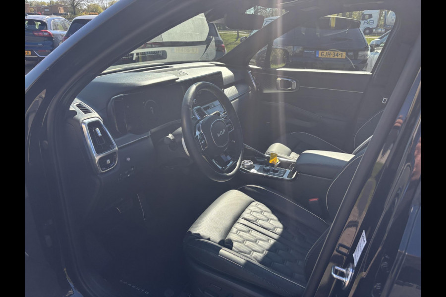 Kia Sorento 1.6 T-GDI Plug-in Hybrid 4WD ExecutiveLine 5p. | Panoramadak | Vol leder | Bose audio | Geuheugenstoelen | Dealer onderhouden