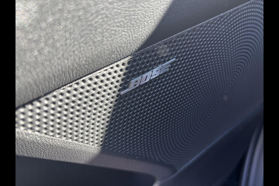 Kia Sorento 1.6 T-GDI Plug-in Hybrid 4WD ExecutiveLine 5p. | Panoramadak | Vol leder | Bose audio | Geuheugenstoelen | Dealer onderhouden