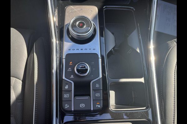 Kia Sorento 1.6 T-GDI Plug-in Hybrid 4WD ExecutiveLine 5p. | Panoramadak | Vol leder | Bose audio | Geuheugenstoelen | Dealer onderhouden