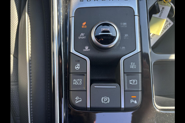 Kia Sorento 1.6 T-GDI Plug-in Hybrid 4WD ExecutiveLine 5p. | Panoramadak | Vol leder | Bose audio | Geuheugenstoelen | Dealer onderhouden