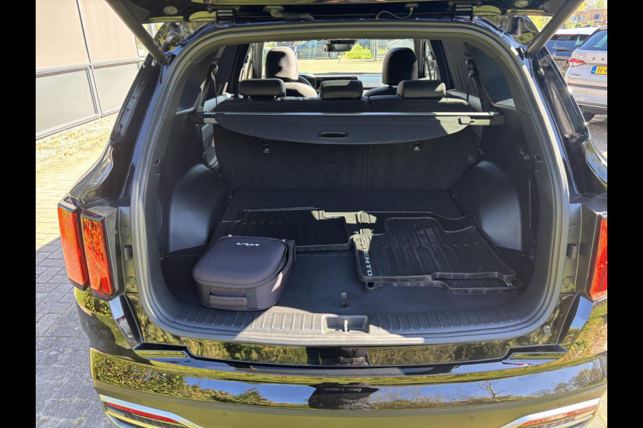 Kia Sorento 1.6 T-GDI Plug-in Hybrid 4WD ExecutiveLine 5p. | Panoramadak | Vol leder | Bose audio | Geuheugenstoelen | Dealer onderhouden