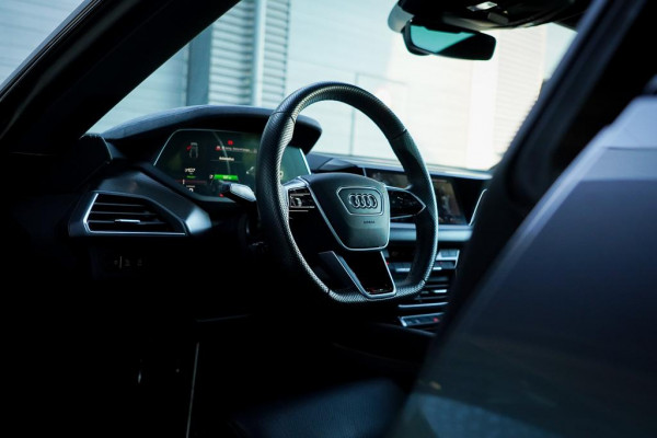 Audi e-tron GT RS 93 kWh 600 PK / 4Wiel Sturing / Massage / Luchtvering / B&O