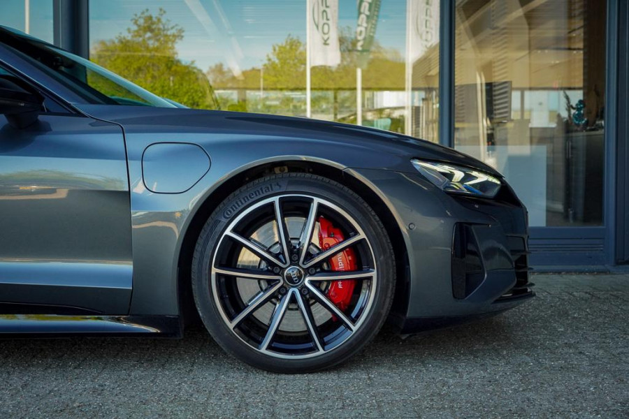 Audi e-tron GT RS 93 kWh 600 PK / 4Wiel Sturing / Massage / Luchtvering / B&O