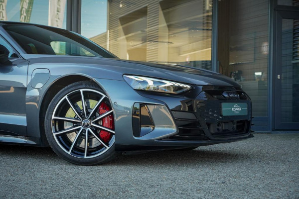 Audi e-tron GT RS 93 kWh 600 PK / 4Wiel Sturing / Massage / Luchtvering / B&O