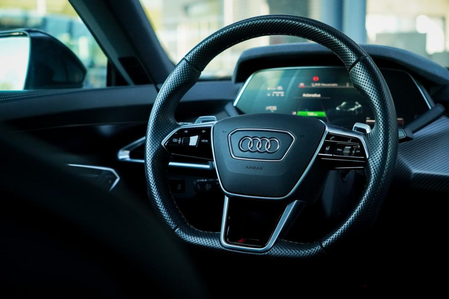 Audi e-tron GT RS 93 kWh 600 PK / 4Wiel Sturing / Massage / Luchtvering / B&O