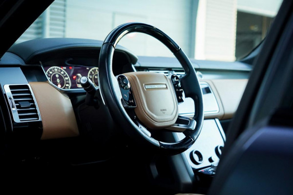Land Rover Range Rover 5.0 V8 SC SVAutobiography Dynamic / SV lak / Massage voor + achter / Pano / ACC / Trekhaak