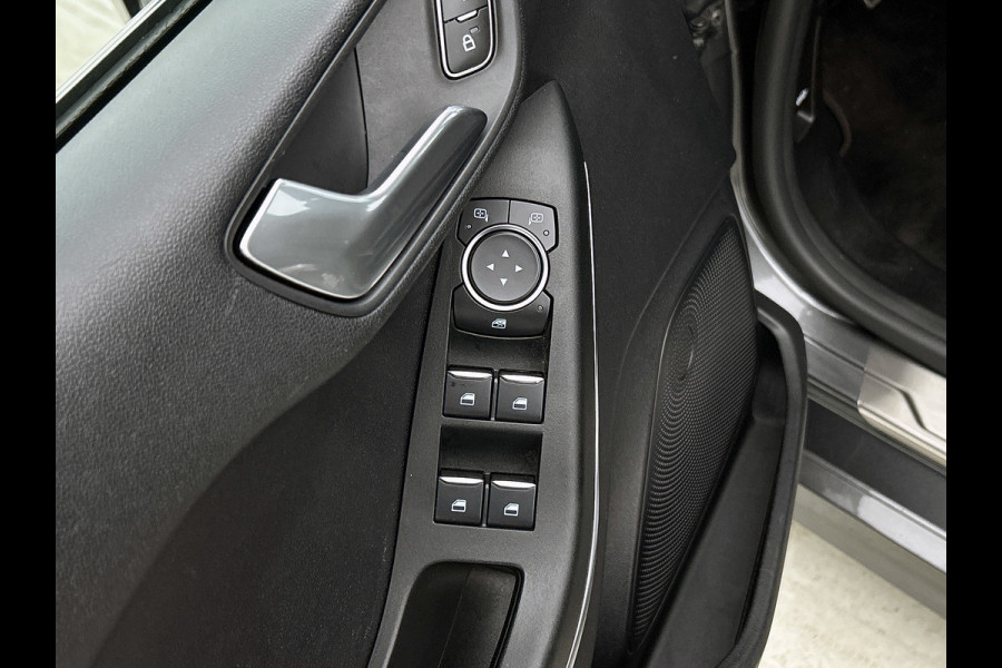Ford Fiesta 1.0 EcoBoost ST-Line (NAVIGATIE, CARPLAY, LED, STUURBEDIENING, PARKEERSENSOREN, 1e EIGENAAR, GOED ONDERHOUDEN)