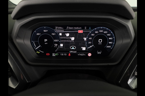 Audi Q4 e-tron 45 quattro S Edition Competition 82 kWh Panoramadak | 360 Camera | Adaptieve cruise control | Sfeerverlichting |