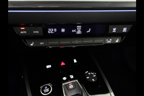 Audi Q4 e-tron 45 quattro S Edition Competition 82 kWh Panoramadak | 360 Camera | Adaptieve cruise control | Sfeerverlichting |