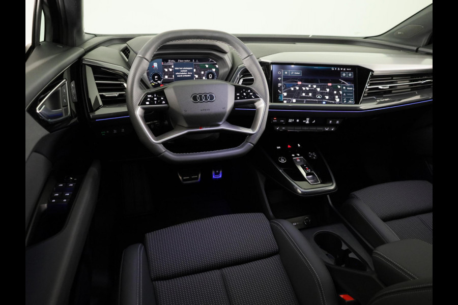 Audi Q4 e-tron 45 quattro S Edition Competition 82 kWh Panoramadak | 360 Camera | Adaptieve cruise control | Sfeerverlichting |