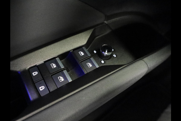 Audi Q4 e-tron 45 quattro S Edition Competition 82 kWh Panoramadak | 360 Camera | Adaptieve cruise control | Sfeerverlichting |