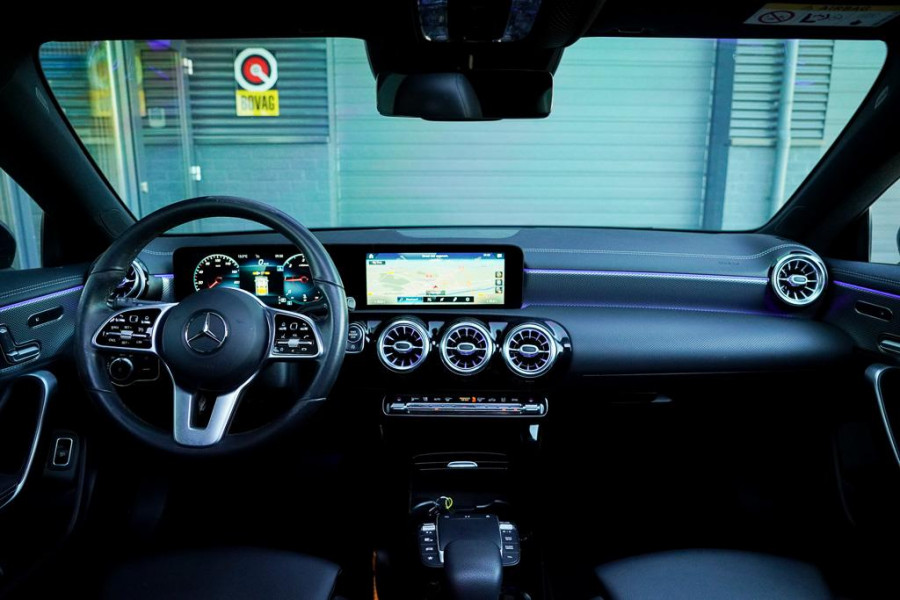 Mercedes-Benz CLA-Klasse Shooting Brake 180 d / Aut / Pano / Sfeerverlichting / Leder