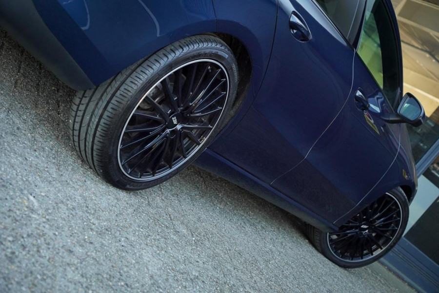 Mercedes-Benz CLA-Klasse Shooting Brake 180 d / Aut / Pano / Sfeerverlichting / Leder