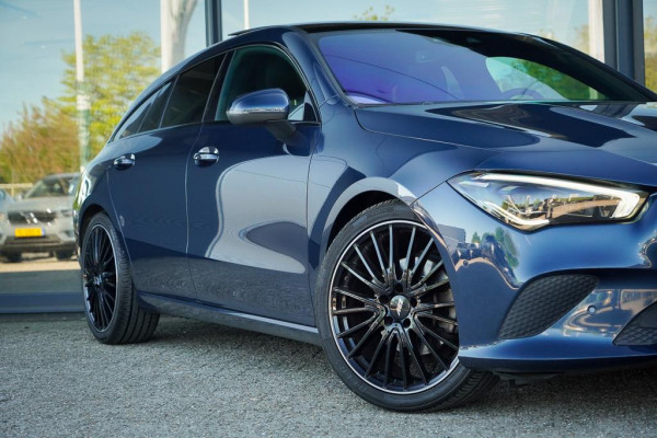 Mercedes-Benz CLA-Klasse Shooting Brake 180 d / Aut / Pano / Sfeerverlichting / Leder