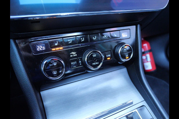 Škoda Superb Combi 1.4 TSI iV STYLE BUSINESS | PANORAMA | LEER | TREKHAAK | PHEV | BTW-AUTO | SOH 85%!!